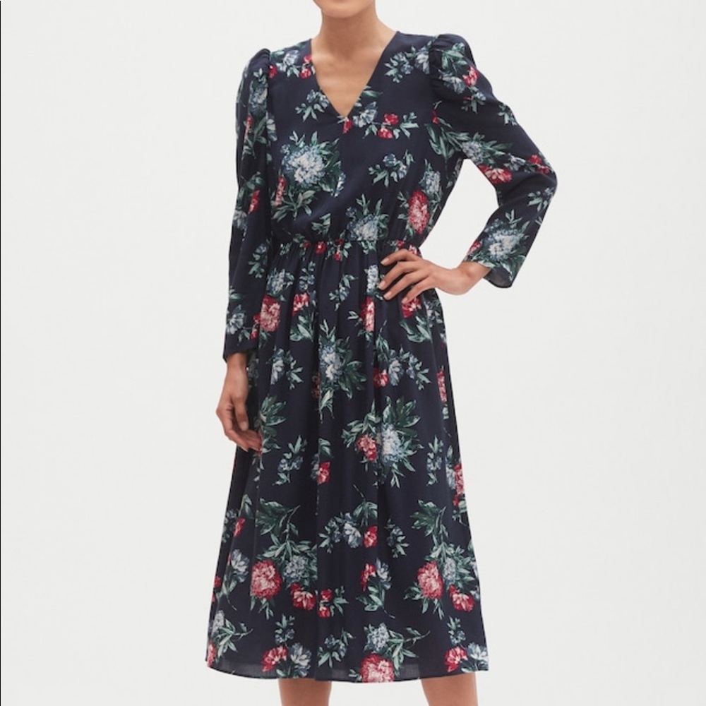 Dress 👗 - Picture 7 of 9